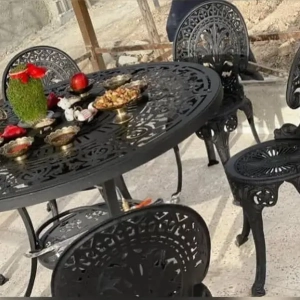 صندلی مدل طاووسی